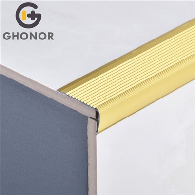 จมูกบันไดอลูมิเนียมอัดขึ้นรูป